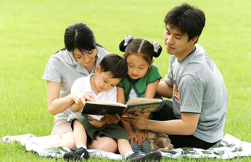 我們了解到在教育多元化這個(gè)問(wèn)題上，俄羅斯發(fā)展得比較好。